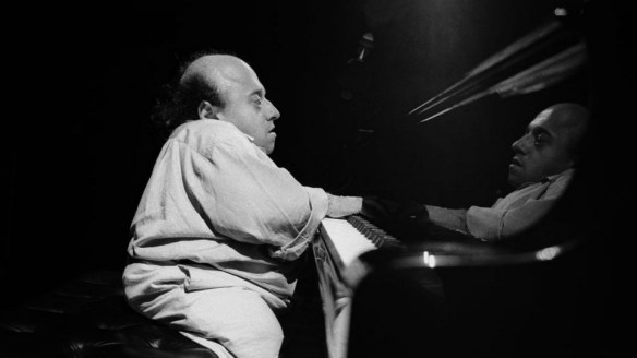 Dott. Loiacono Emilio Alessio Medico Chirurgo Medicina Chirurgia Estetica Plastica Cavitazione Dieta Peso Dietologo Nutrizionista Roma Cellulite Sessuologia Ecografie DermatologiaSmettere fumare Osteogenesi imperfetta