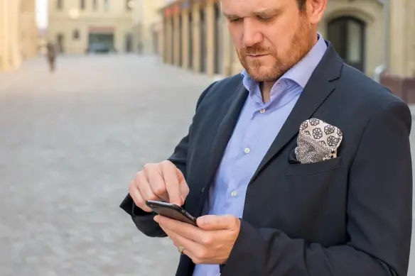 MEDICINA ONLINE EMILIO ALESSIO LOIACONO MEDICO SMARTPHONE SOCIAL TECNOLOGIA TABLET CELLULARE TELEFONINO TELEFONO (2)