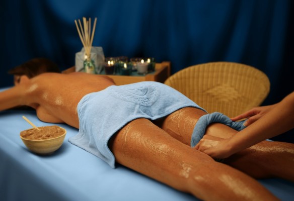 Dott. Loiacono Emilio Alessio Medico Chirurgo Medicina Chirurgia Estetica Roma Cavitazione Pressoterapia  Massaggio Linfodrenante Dietologo Cellulite Dieta Sessuologia Endocrinologia Laser Filler Rughe Botulino Ialuronico TREND MEDICINA ESTETICA 2014