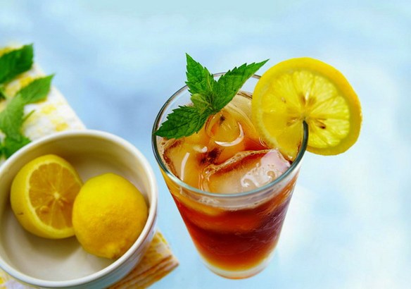 Dott. Loiacono Emilio Alessio Medico Chirurgo Medicina Chirurgia Estetica Roma Cavitazione Pressoterapia  Massaggio Linfodrenante Dietologo Cellulite Dieta Sessuologia Sex Seno Pene Vagina Laser Filler Rughe Botulino Acqua DIECI BEVANDE DISSETANTI