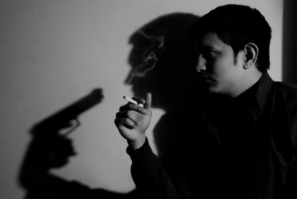 MEDICINA ONLINE FUMARE FUMO SIGARETTE NICOTINA DIPENDENZA DROGA TOSSICODIPENDENZA CANCRO TUMORE POLMONI GRASSO SMETTERE INGRASSARE DIMAGRIRE METABOLISMO CENERE MOZZICONE GIOVANI TABACCO