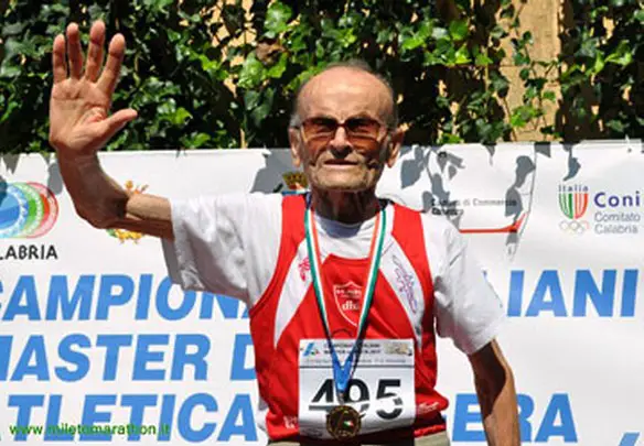 Dott Emilio Alessio Loiacono Medico Chirurgo GIUSEPPE ATLETA RECORD 97 ANNI Dieta Chirurgia Estetica Roma Impotenza Cavitazione Pressoterapia Grasso Eiaculazione Linfodrenante Dietologo Cellulite Calorie Peso Sessuologia Pene Laser Filler Rughe Boto1