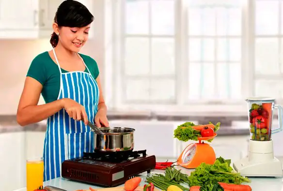 Dott Emilio Alessio Loiacono Medico Chirurgo Specialista in Medicina Estetica NO CIBI COTTI COTTURA VITAMINE Roma Cavitazione Pressoterapia Grasso Linfodrenante Dietologo Cellulite Calorie Pancia Sessuologia Sesso Pene HD Laser Filler Rughe Botulino