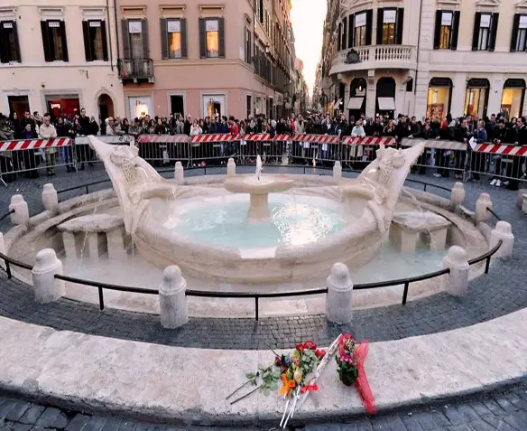 Dott Emilio Alessio Loiacono Medico Chirurgo Estetico Medicina Estetica Roma FONTANA BARCACCIA TORNA VIVERE Grasso Obesità HD Radiofrequenza Rughe Cavitazione Cellulite Pulsata Peeling Pressoterapia Linfodrenante Mappatura Nei Dietologo Dermatologia