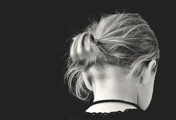 MEDICINA ONLINE EMILIO ALESSIO LOIACONO MEDICO CHIRURGO BAMBINA TRISTE BIMBO BIANCO E NERO