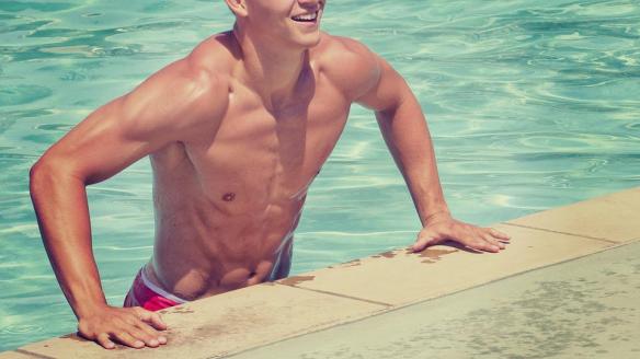 MEDICINA ONLINE EMILIO ALESSIO LOIACONO MEDICO CHIRURGO PISCINA ACQUA NUOTARE CLORO MARE ESTATE SPORT (1)