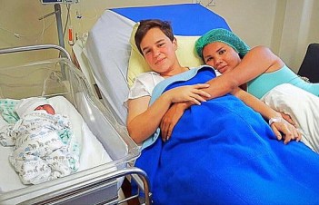 MEDICINA ONLINE Dott Emilio Alessio Loiacono Medico Chirurgo Roma BIMBO NASCE COPPIA TRANSESSUALI PADRE TRANS Riabilitazione Nutrizionista Medicina Estetica Cavitazione Radiofrequenza Ecografia Pulsata  Macchie Pressoterapia Linfodrenaggio.jpg