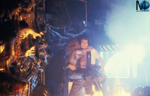 MEDICINA ONLINE ALIEN 2 SCONTRO FINALE Aliens is a 1986 American science-fiction action horror film written and directed by James Cameron, produced by Gale Anne Hurd and starring Sigourn