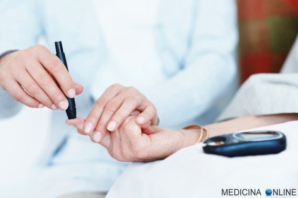 MEDICINA ONLINE DUODENO PANCREAS DIGESTIONE GLICEMIA DIABETE ANALISI INSULINA ZUCCHERO CARBOIDRATI CIBO MANGIARE DIETA MELLITO TIPO 1 2 CURA OBESITA GRASSO DIETA DIMAGRIRE PANCIA