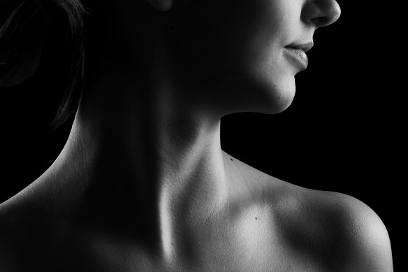 MEDICINA ONLINE EMILIO ALESSIO LOIACONO MEDICO CHIRURGO MAL DI COLLO CERVICALE MENTO DOLORE TORCICOLLO VERTEBRE ERNIA DEL DISCO SCHIENA TRAPEZIO DORSALE STERNOCLEIDOMASTOIDEO STRETCHING MUSCOLI