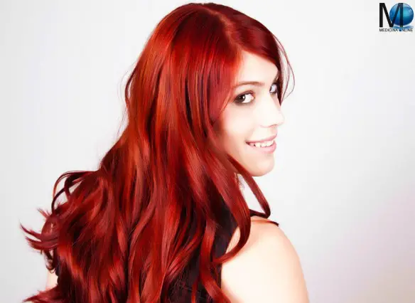 MEDICINA ONLINE VOLTO FELICE FIDUCIA SE DONNA CAPELLI ROSSI SGUARDO RAGAZZA ESTATE SUMMER MORA PELLE SKIN OCCHI TERAPIA TRATTAMENTO EYES BELLEZZA VISO RIMEDI SEXY SEX  MEDICINA ESTETICA PELLE CASTANA CUTE YOUNG GIRL