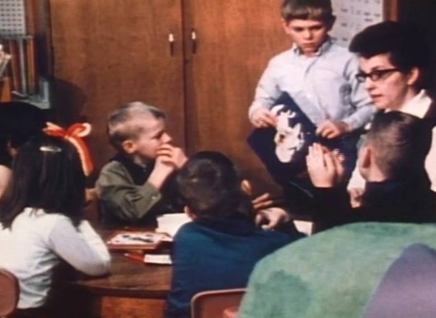 MEDICINA ONLINE JANE ELLIOTT RAZZISMO ESPERIMENTO BAMBINI PEDIATRIA