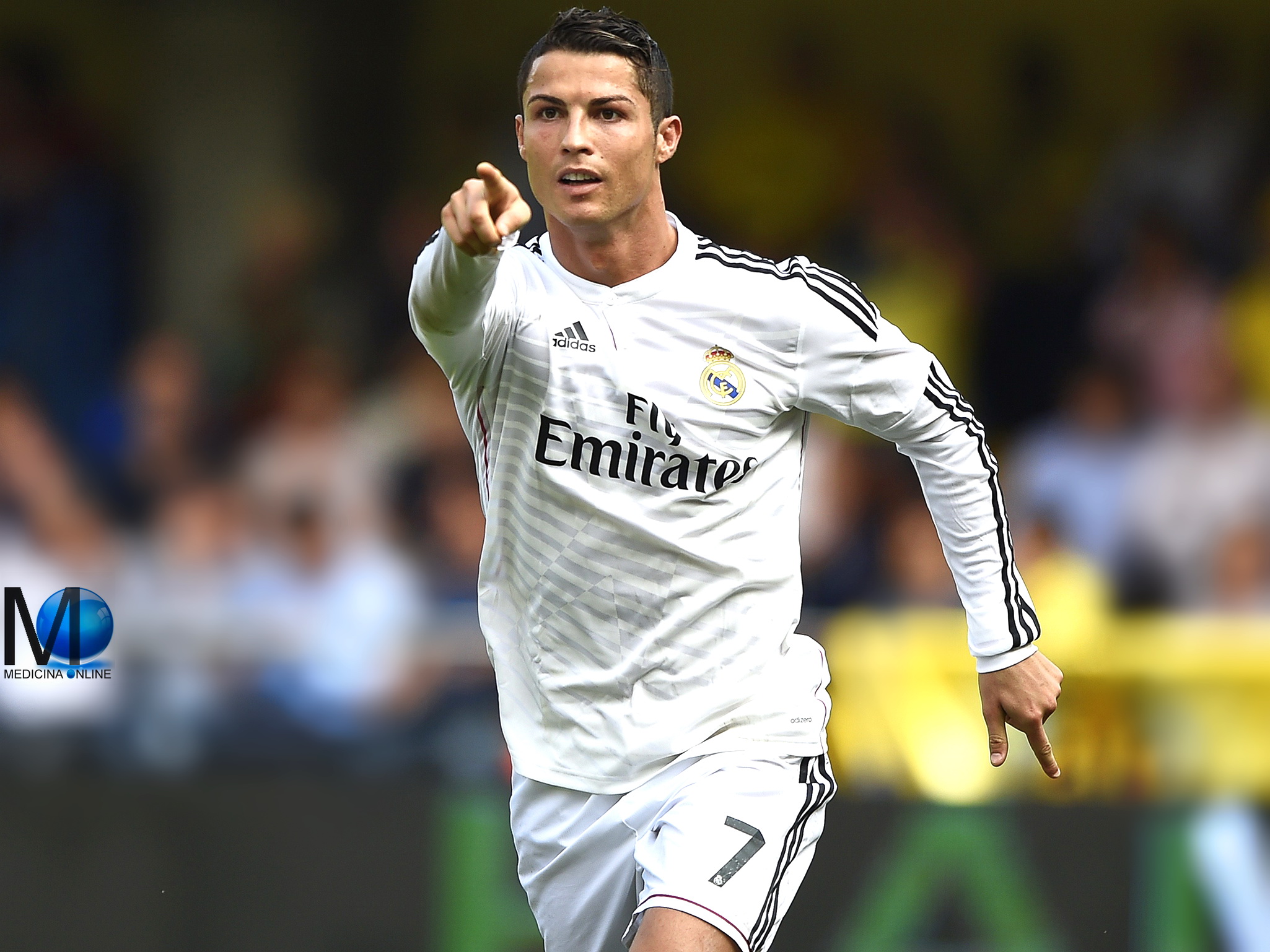 Картинки кристиано роналдо. Как называется ютуб канал криштиану роналду. Роналду манчестер юнайтед. Роналдо футболист. Прическа роналдо 2002.