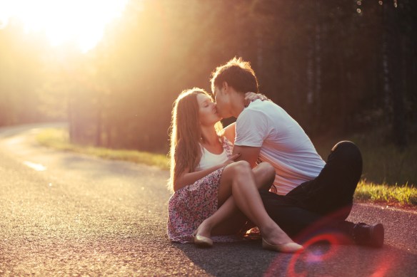 MEDICINA ONLINE KISSING SIDE BACIARE DESTRA SINISTRA LATO AMORE COPPIA DIVORZIO LITIGIO MATRIMONIO FIDANZATO PARTNER UOMO DONNA AMORE SESSO SEX WALLPAPER GIRL MAN BOY WOMAN SAD COUPLE HI RES PICTURE IMAGE PICTURES