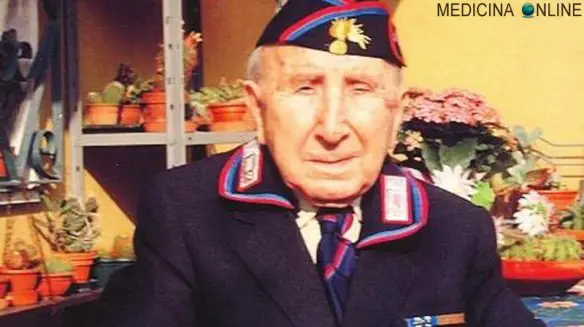 MEDICINA ONLINE ANDREA LATTARI ANNI ETA ULTRACENTENARIO MARESCIALLO CARABINIERE ANNI ULTRACENTENARIE ITALIA ITALIANE SORELLE