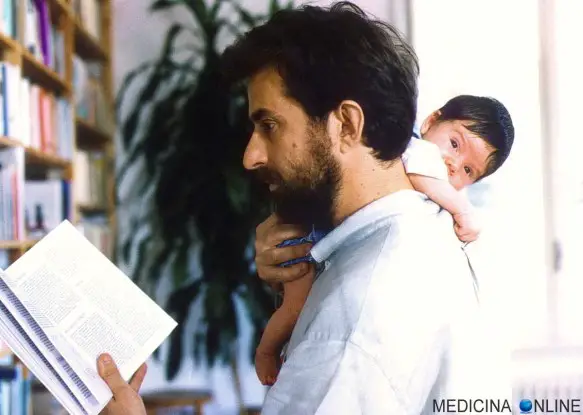 MEDICINA ONLINE APRILE NANNI MORETTI 1998 FIGLIO PIETRO MORETTI NEONATO Tu devi imparare serenità tibetana ricordi Bernardo Bertolucci Festival di Cannes premio non importa tranquillo serenità ho imparato monaci tibetani.jpg