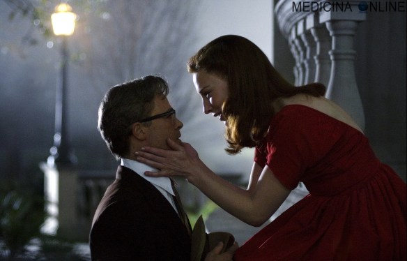 MEDICINA ONLINE The Curious Case of Benjamin Button Il curioso caso di Benjamin Button 2008 DAVID FINCHER BRADD PITT CATE BLANCHETT WALLPAPER FILM FRAME IMAGE HD PHOTO PICTURE LOVE SCENE AMORE COPPIA TRAMA.jpg