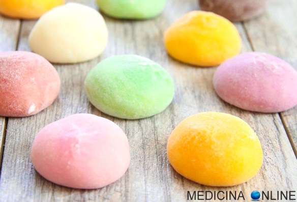 MEDICINA ONLINE MOCHI ICE TEA RICE RISO KILLER DEATH JAPAN GIAPPONE TORTA DI RISO RICETTA DOLCE CAPODANNO FESTA MORTE GIAPPONESE DIETA CIBO MANGIARE CUCINA.jpg