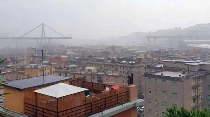 MEDICINA ONLINE PONTE MORANDI A10 GENOVA CROLLO MORTI IMMAGINI VIDEO