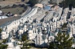 MEDICINA ONLINE Burj Al Bolu castle Turchia la città costruisce 700 castelli ma rimangono invenduti zona disabitata