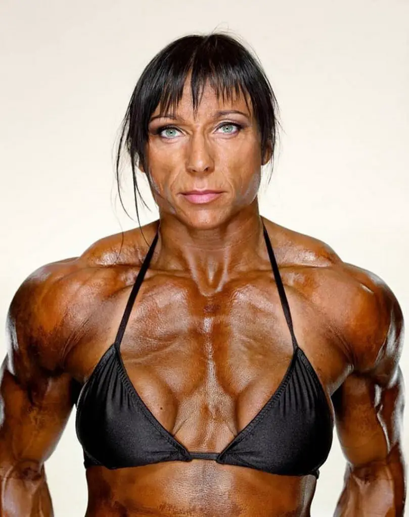 MEDICINA ONLINE EFFETTI DOPING BODY BUILDING DONNE IMMAGINE