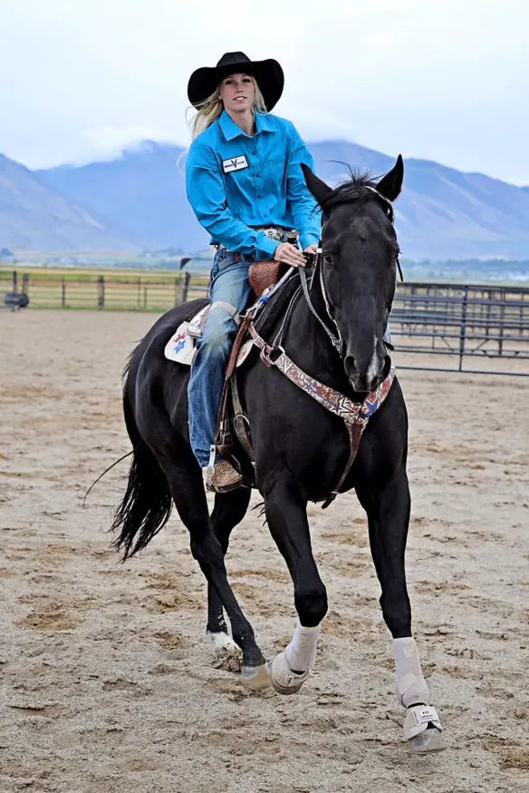MEDICINA ONLINE Walk. Ride. Rodeo. film Amberley Snyder storia vera paralisi cavallo 3.jpg