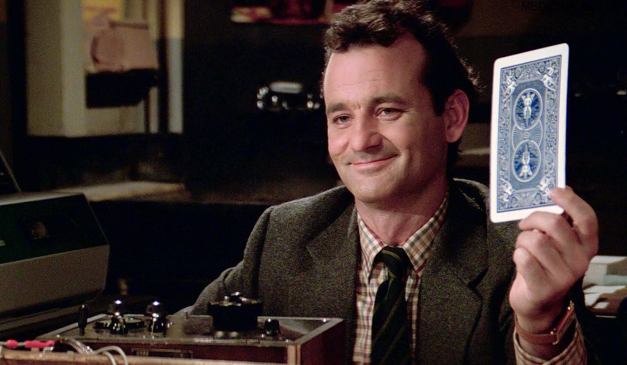 MEDICINA ONLINE Bill Murray Ghostbusters Acchiappafantasmi 1984 esperimento carte elettricità due studenti scienziato cinema film attore.jpg