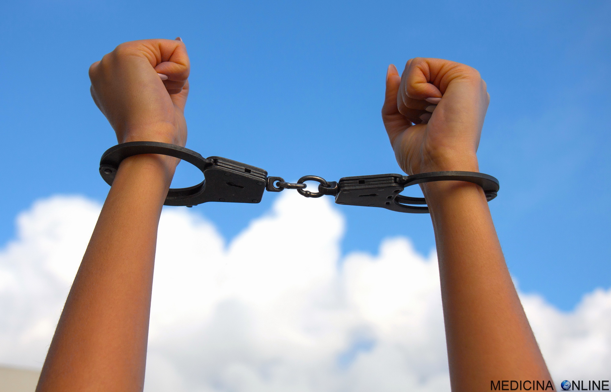 manette ai polsi schiavo